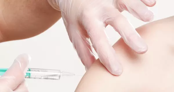 В Україні за добу вакцинували від коронавірусу близько 300 тисяч людей