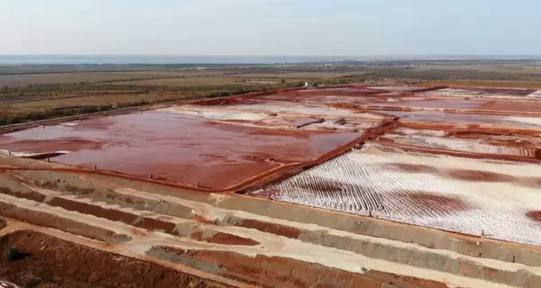 В окрестностях Бугского лимана находятся гигантские поля красного шлама НГЗ