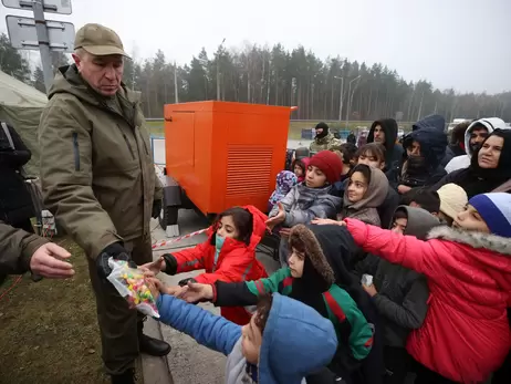 Хто кого «додавив» мігрантами: Лукашенко Європу чи навпаки