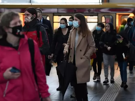 У метро Харкова екс-працівник податкової прострілив ногу студенту - посварилися через медичну маску