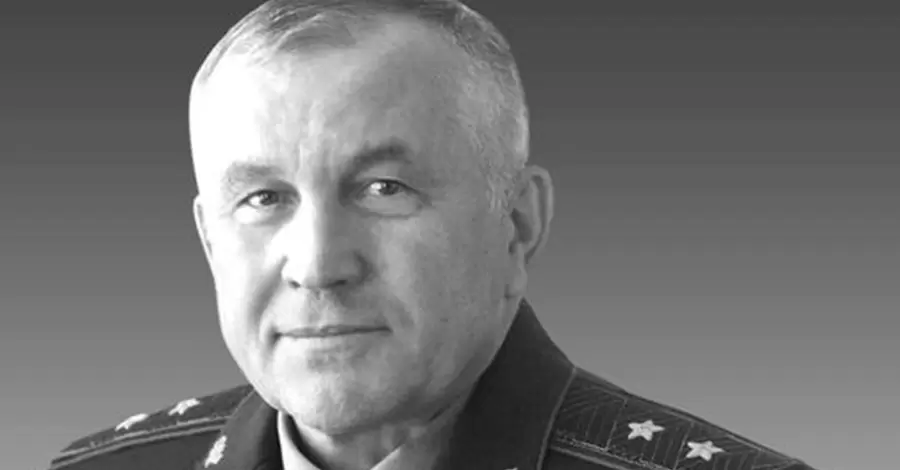 Помер екскомандувач Сухопутними військами ЗСУ генерал Анатолій Пушняков