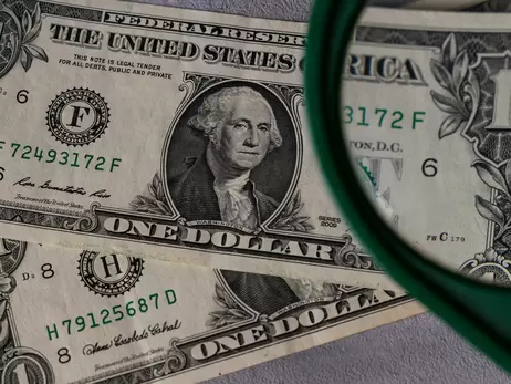 Доллар пошел в рост: что будет с курсом в конце ноября