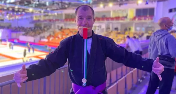 Двірник - чемпіон світу з джиу-джитсу: Виграв медаль та футболку - грошей там не заробив