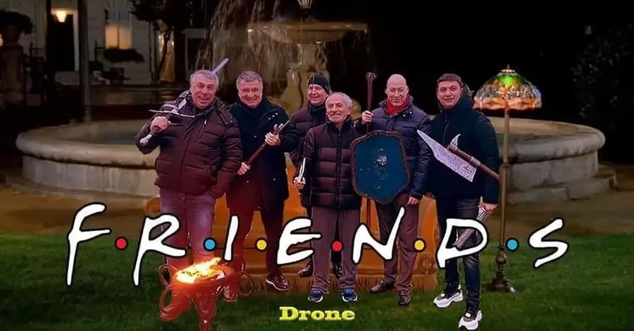 Аваков, Гордон, Гройсман, Комаровський та Шустер з мечами стали мемом