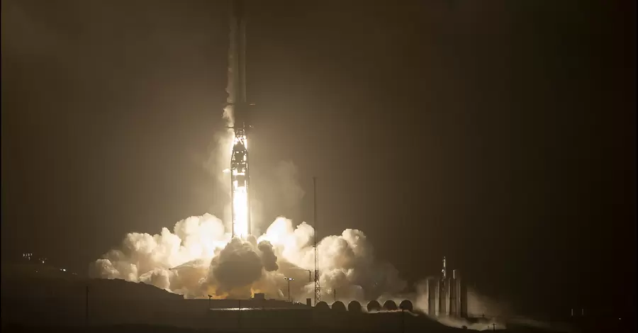 SpaceX и NASA запустили корабль, который столкнется с астероидом
