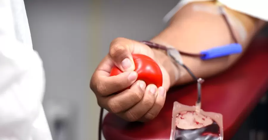 Кабмин одобрил создание реестра доноров крови 