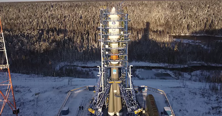 У Росії запустили ракету Союз із військовим супутником