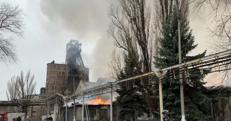 Число загиблих під час пожежі на шахті в Кузбасі зросло до 11, ще 35 людей поки не знайшли