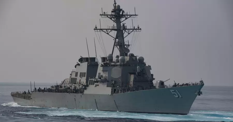 Ракетный эсминец ВМС США Arleigh Burke вошел в Черное море