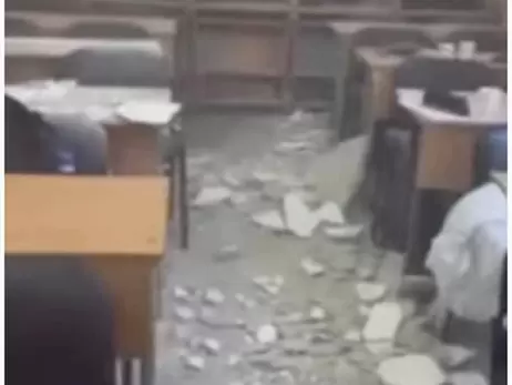 В Одесі в одній із шкіл на учнів обвалилася стеля, є постраждалий