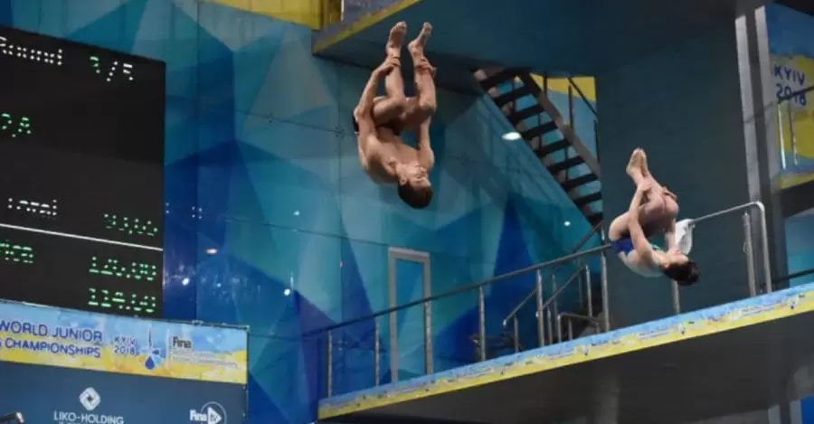 В Киеве стартовал юношеский чемпионат мира по прыжкам в воду