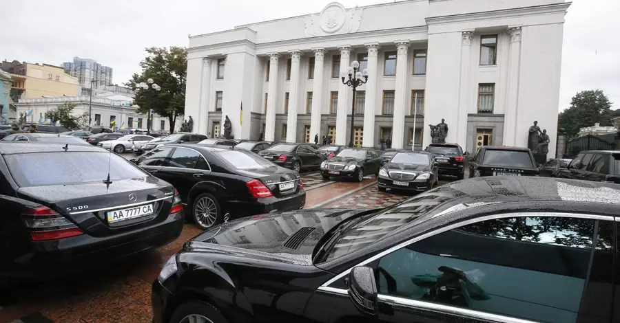 Кто из депутатов больше всех катается по Киеву за бюджетные деньги