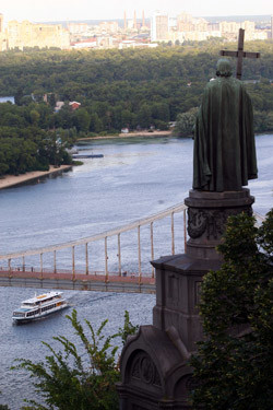 Владимирская горка: романтика с видом на реку 