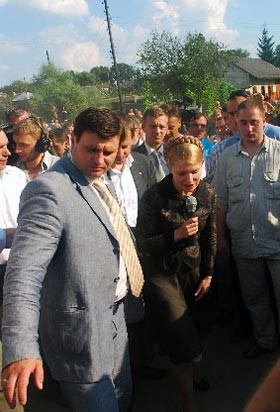 Тимошенко хочет оздоровить детей и построить дамбы 