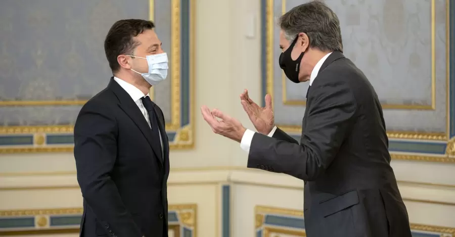 Зеленський та Блінкен поговорили перед відеозустрічею Байдена та Путіна