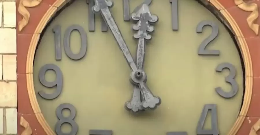 У Києві сьогодні запустять годинник, який більше 10 років показував неправильний час