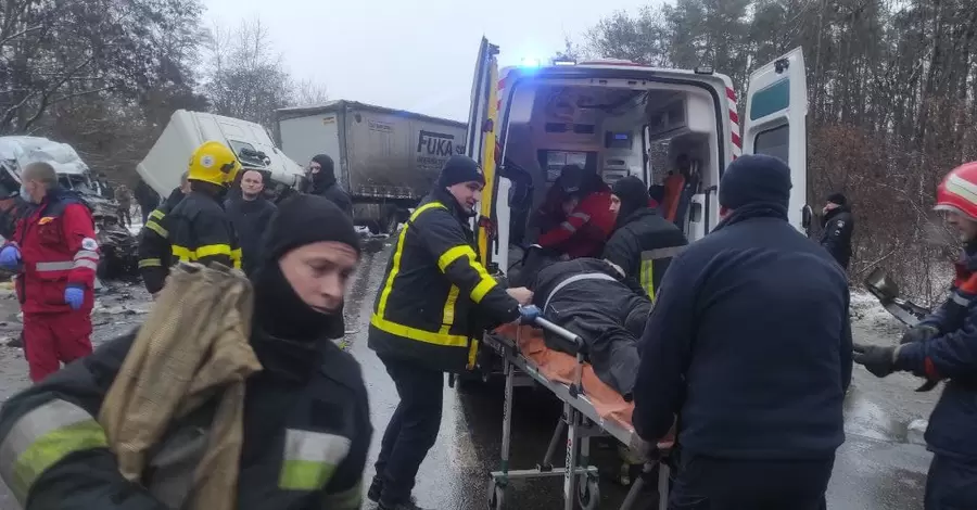 Чернігівський суд відправив під варту водія вантажівки, яка влаштувала ДТП із 13 загиблими
