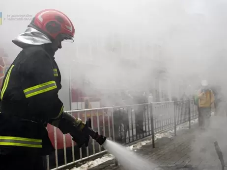 У центрі Львова на ходу спалахнув електровелосипед кур'єра служби доставки
