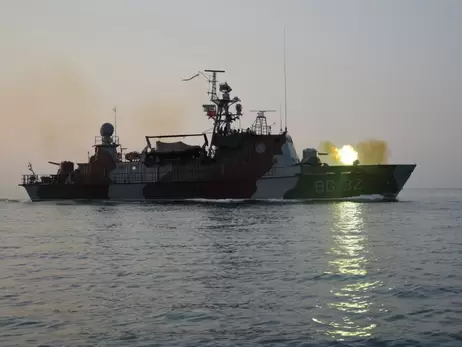 Россия перекрыла Азовское море для артиллерийских учений возле  Мариуполя, Бердянска и Геническа
