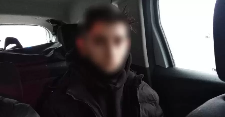 Наезд на пешеходов в Луцке: патрульные показали 16-летнего водителя и его друзей