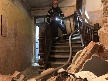 У Львові через вибух газу в житловому будинку трьох людей госпіталізували з опіками