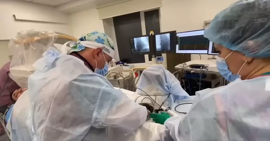 У Львові лікарі вперше заморозили серце пацієнта під час операції