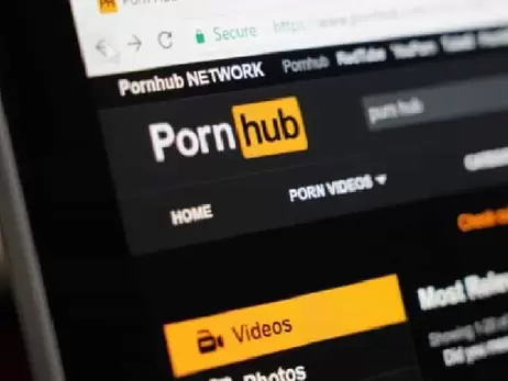 Pornhub підбив підсумки року: українців цікавили звичайний секс та мілфи