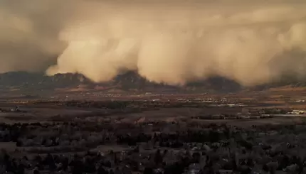 Мощная пыльная буря обрушилась на Колорадо
