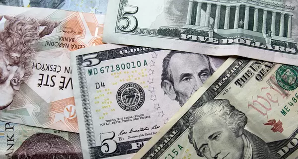 Курс валют на 20 декабря: доллар и евро снова вырастут