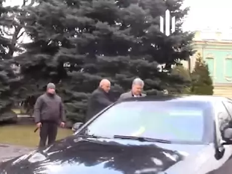 Порошенко сбежал от следователей ГБР, пытавшихся вручить ему повестку