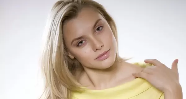 В Україну не пустили російську актрису Любов Гуму - відправили назад та заборонили в'їзд на 3 роки