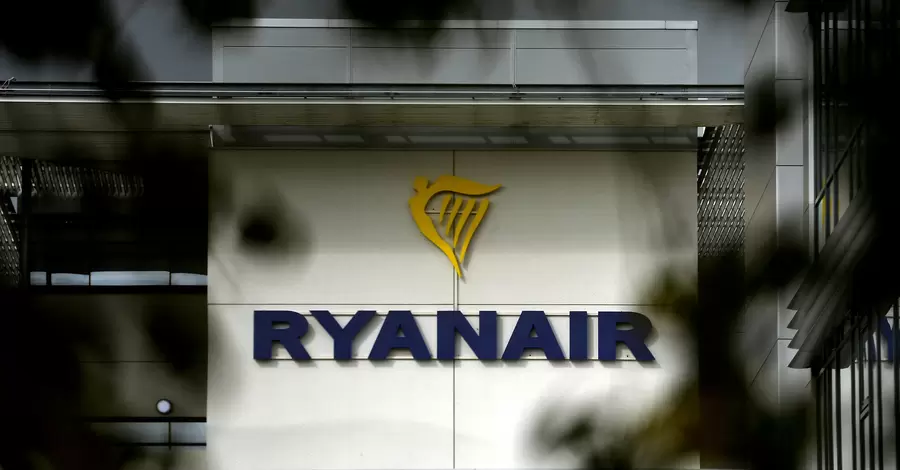 Авіакомпанія Ryanair скасувала низку рейсів з України