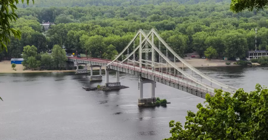 Экологи обеспокоены загрязнением Днепра - река может исчезнуть через 300 лет