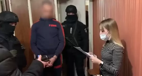 Житель Чернігівщини вирішив провчити киянина та кинув у його будинок гранату