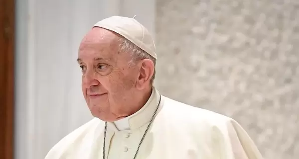 Папа Римський Франциск провів у Ватикані різдвяну месу – трансляція українською