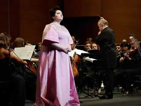 Оперная певица Хибла Герзмава восхитила зрителей реакцией на телефон, зазвонивший посреди концерта