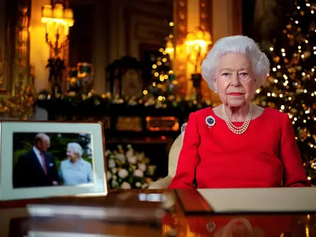 Королева Єлизавета II традиційно привітала британців з Різдвом