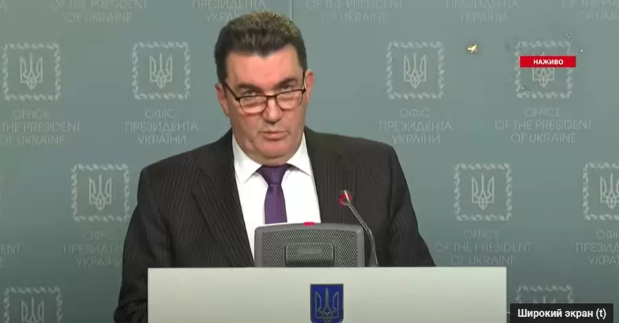 Данилов заявил, что Украине не удастся избежать вспышки штамма 