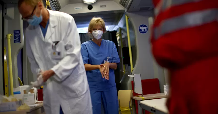 За добу в Україні госпіталізовано менше тисячі пацієнтів із коронавірусом