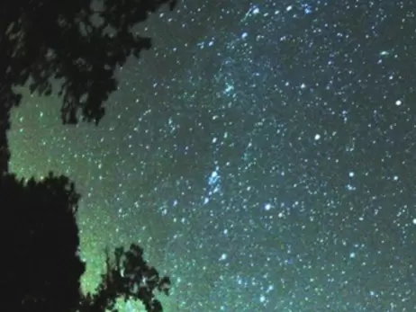 На небе в Украине виден звездопад Квадрантиды: как загадывать желания, когда падают звезды