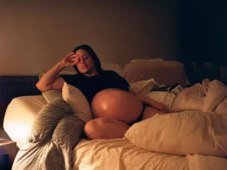 Plus-size модель Эшли Грэм родила двойню и стала многодетной мамой