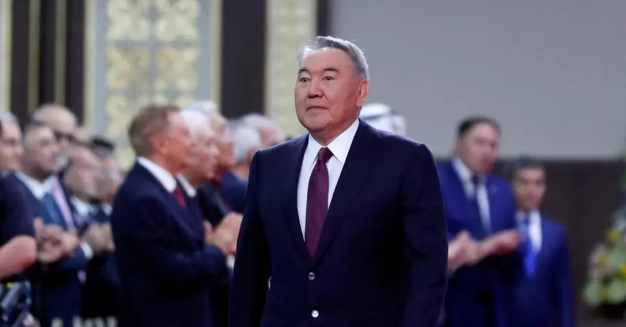 Назарбаев созвонился с Лукашенко, но где он находится неизвестно