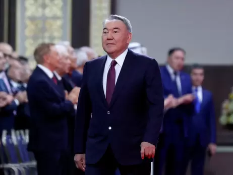 Назарбаєв зателефонував Лукашенку, але де він невідомо