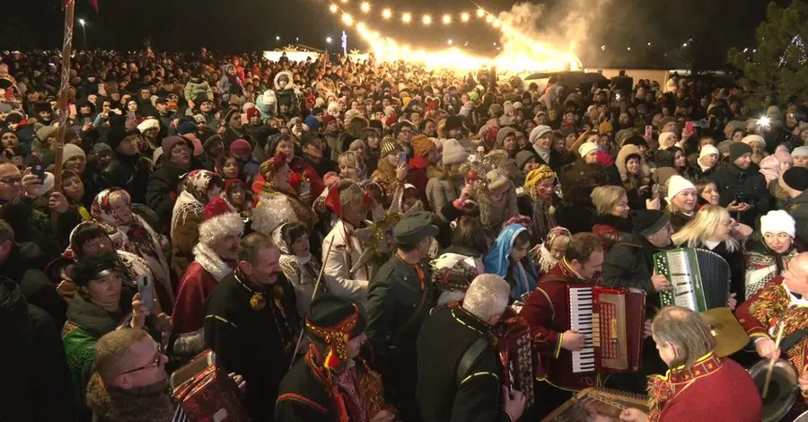 Різдвяний рекорд: на Франківщині колядку одночасно співали чотири з половиною тисячі людей