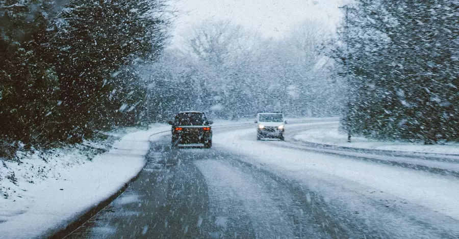 В Украине в воскресенье может пойти сильный снег, в Киеве утром запретят въезд грузовиков