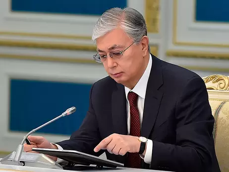 Токаєв заборонив підвищувати зарплати чиновникам та призначив нового прем'єра Казахстану
