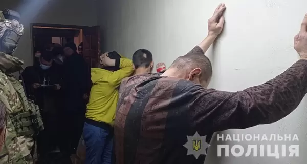 У Вінниці затримали банду шахраїв, яку очолював ув'язнений