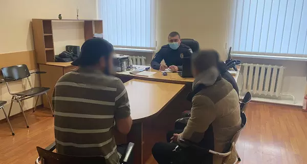 На Одещині підлітки та іноземець побили та пограбували 64-річну вчительку