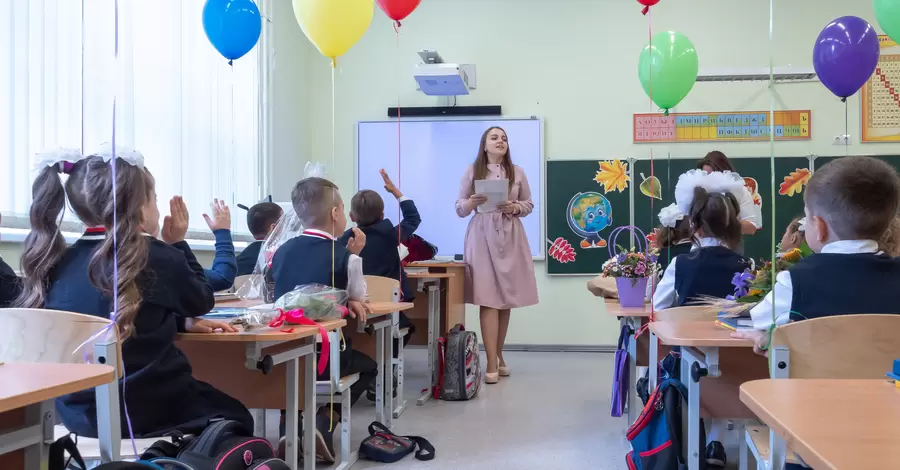 В Украине работать учителями разрешили специалистам без педагогического образования