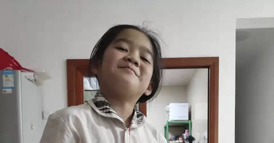 В Китае отец пожертвовал семь органов умершей дочери: Хочу, чтобы ее сердце продолжало биться
